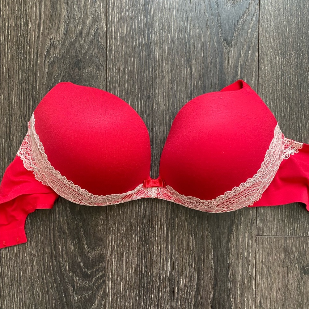 Victoria’s Secret lined Demi bra